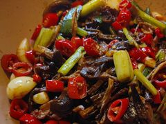 -八府香鸭·啫啫煲(华山路店)