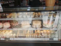 -红宝石·鲜奶小方·海派西点房(南丹店)