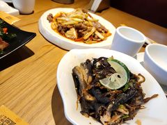 -隔壁老王·家常云南菜(花巷店)