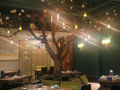 大堂-梧桐树下(云锦世家店)