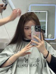 -YOUNG漾沙龙