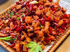 -吴越荣记苏州菜·松鼠桂鱼100%活鱼现做(斜塘老街店)