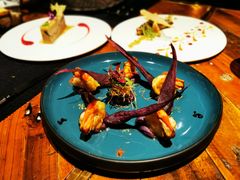 煎虾配紫薯泥薯片及姜味柠檬汁-AZUL by FUEL蓝色·法式酒馆(琶醍店)