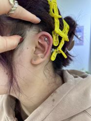 -AI艾耳·专业手工耳洞·穿孔美学馆