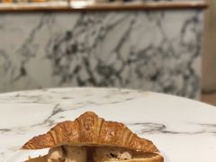 杏仁羊角可颂-WHEAT&BAKER-麥(凯德来福士店)