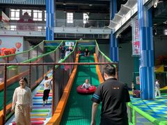 -蒙特利亲子乐园