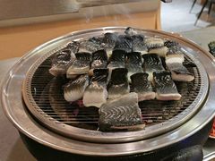 -围炉肉舍•炭烤活鳗•丹东海鲜烤肉(步行街店)