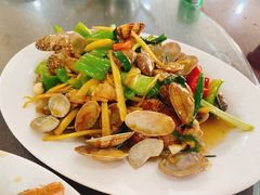 -岛中岛·海鲜大排档·万宁老字号(东澳店)