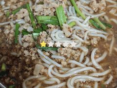 -正宗杨记普洱酸醋米线(总店)
