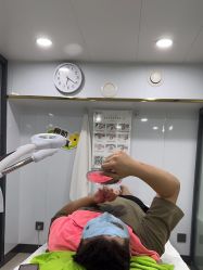 -苗医生专业祛痘·皮肤管理