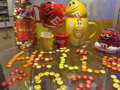 -m豆巧克力世界(上海世茂广场店)