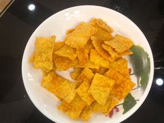 餐前锅巴-六和聚传统烤鸭.天津菜(和平店)