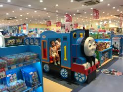 -爱婴室(上海浦建路店)