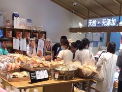 面包甜点陈列柜-西村叔叔的店·面包·甜品·蛋糕(崂山丽达店)