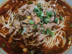 泡椒鸡杂小面-丁丁猫重庆小面(徐州路店)
