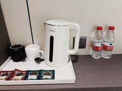 -鹏城丽景酒店(华强北红岭地铁站店)