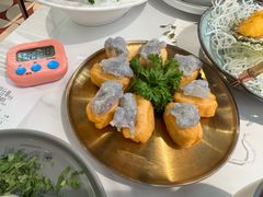 -洪氏嗨捞·广东猪肚鸡·椰子鸡火锅(西咸万象城店)
