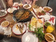 -言玖鲜火锅串串披萨自助(益田假日店)