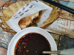 全瘦夹肉饼-火辣辣麻辣粉(桃园二巷店)