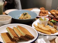 -HELLO 27 意面·沙拉·帕尼尼