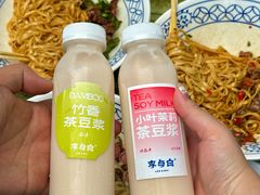 -李与白包子铺(桐梓林店)