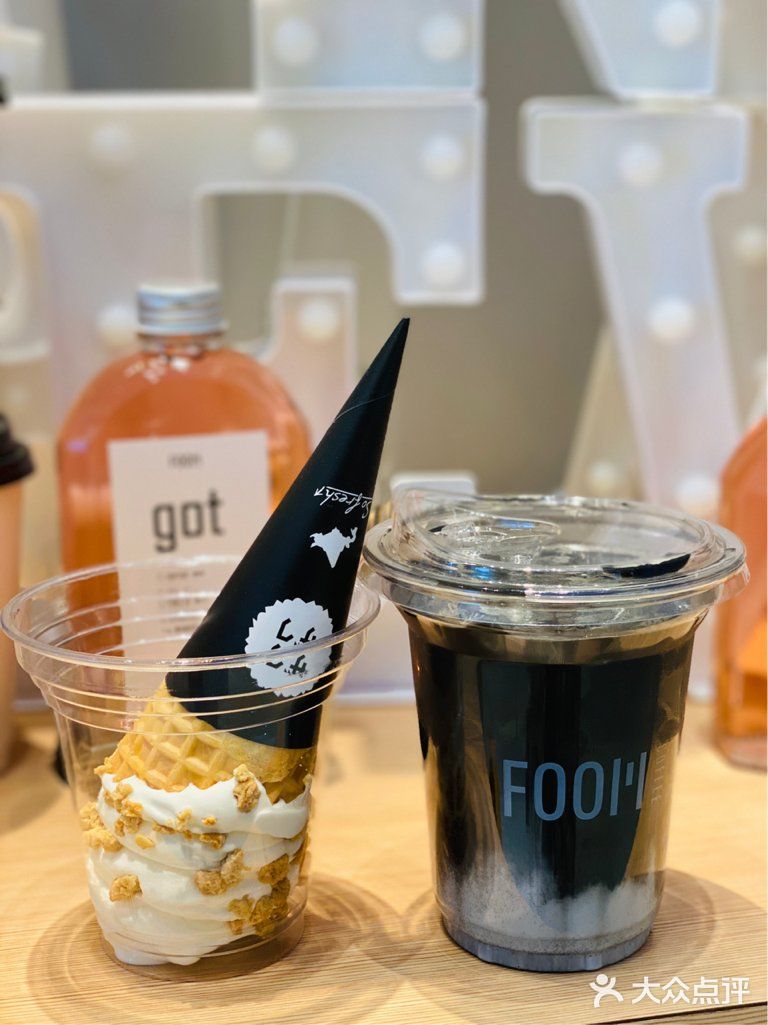 魔都探店｜FOOM黑拿铁&ZAKU魔都超人气网红泡芙