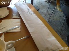 袋中装着法棍-榖屋house of flour(张江首店)