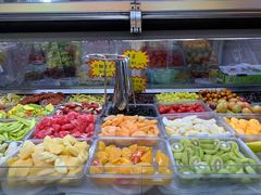 自助取餐区-老炳·七丛松甘草水果