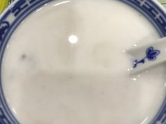 -赵记传承特色牛奶甜品(泉城广场店)