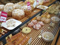 -焙丽拾光(麦凯乐直营店)