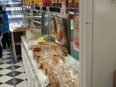 面包甜点陈列柜-味多美蛋糕(马家堡永辉店)