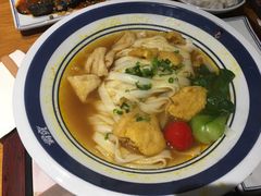 苗家酸汤鱼扁粉-霸蛮湖南菜·牛肉粉(荣京西街店)