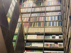 -钟书阁(群光广场店)