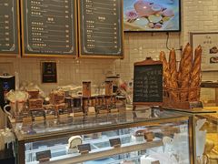面包甜点陈列柜-BONBON BAKERY