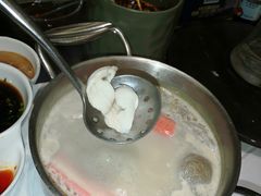 -红鼎豆捞·非遗鲍皇汤火锅(宝丰路店)