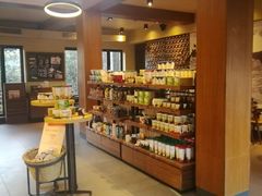 零售区-星巴克臻选(成都宽窄巷子店)