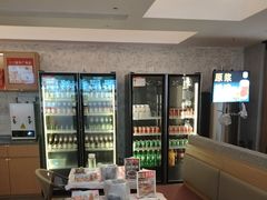 -肥肥虾庄·金牌油焖大虾(汉口城市广场店)
