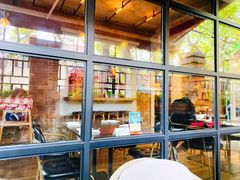 面包甜点陈列柜-Boxing Cat Brewery拳击猫精酿啤酒馆(永福店)