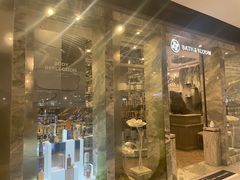 -Bath & Bloom Flagship Store at Central World