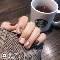 -Pink You美甲洗眉纹绣定制中心
