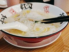 -怡咖啡海鲜自助餐厅(浦东香格里拉店)