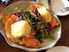 -ROAST coffee & eatery