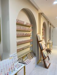 -花系美·美甲美睫精品店