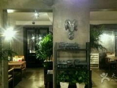 -HIGH FIVE哈福手工汉堡(桂林路店)