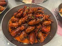 -巴厘龙虾·榜首油焖大虾(音乐学院·沿江酒馆店)