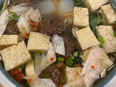 -金莹丸子汤清真(朝外SOHO店)