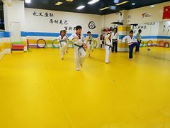 -浛道跆拳道·拳击·体适能