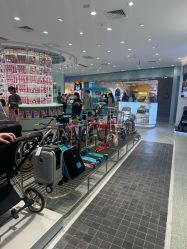 -国际蓝孩(万象天地店)