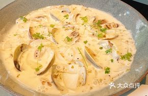 Creamy Snow Cabbage Stir-Fried Ningbo Rice Cake