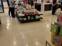-新华书店(泉城路店)
